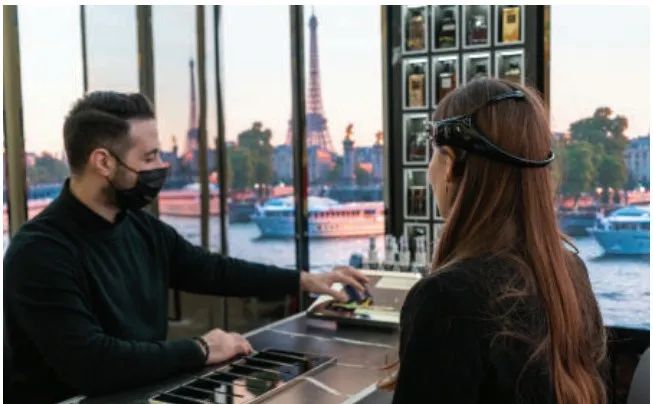 香水的繁榮第一部分:解開(kāi)這一令人驚訝的彈性增長(zhǎng)類消費(fèi)品背后的市場(chǎng)驅(qū)動(dòng)力 香水的繁榮第一部分:解開(kāi)這一令人驚訝的彈性增長(zhǎng)類消費(fèi)品背后的市場(chǎng)驅(qū)動(dòng)力