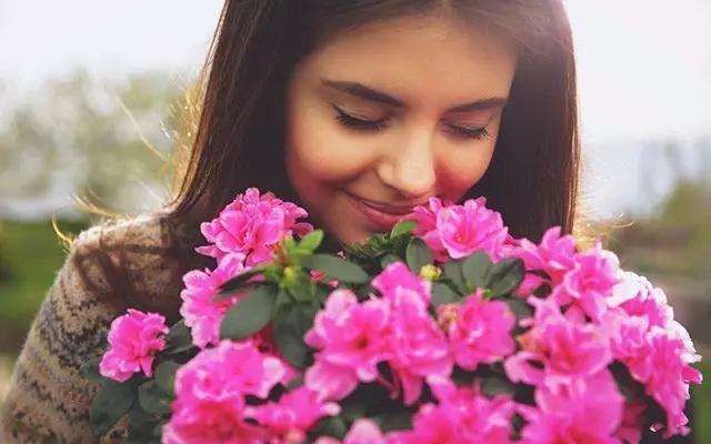 汽車用香水還是香薰？它們有何區(qū)別？