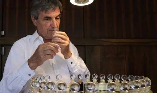 香氛界的“大鼻子”情圣，你鐘愛(ài)哪一派？