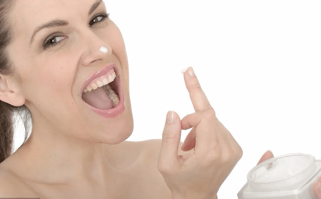 面霜怎么用效果更好？教你面霜的4個(gè)正確用法，讓皮膚緊致水嫩